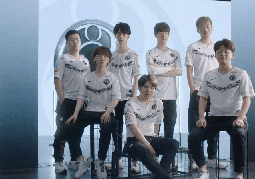 足球的光辉 足球的光辉