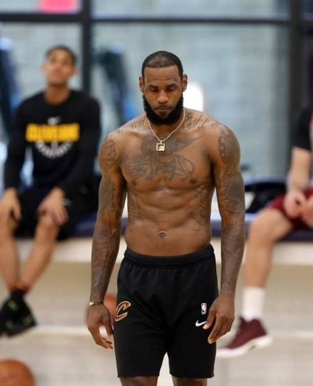 发售三个月 发售三个月